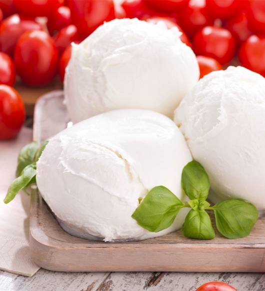 mozzarella di bufala campana DOP - Sciorio Caseificio